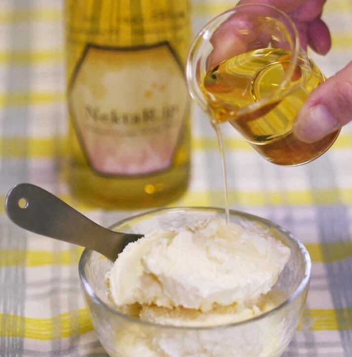 バニラアイスにかけるミード