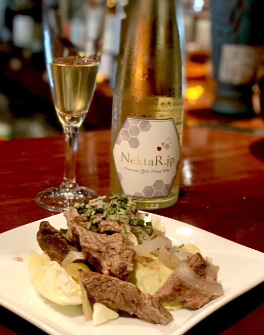 牛肉のローストとミード