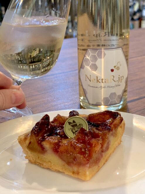 タルトと蜂蜜酒ミード