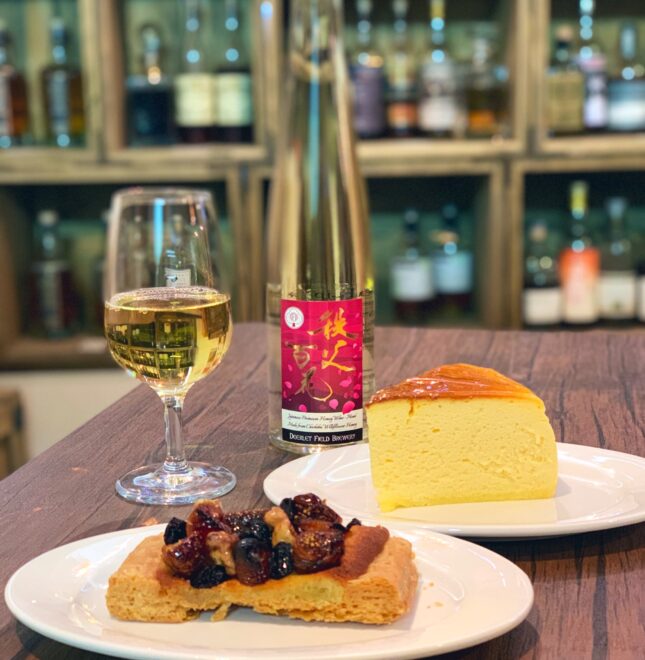 蜂蜜酒とケーキ