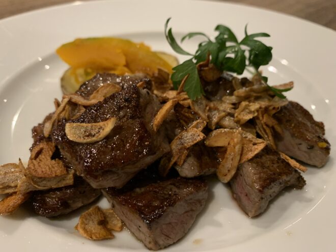 定番のガーリックステーキ