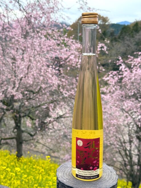 春の風景とミード【秩父百花】
